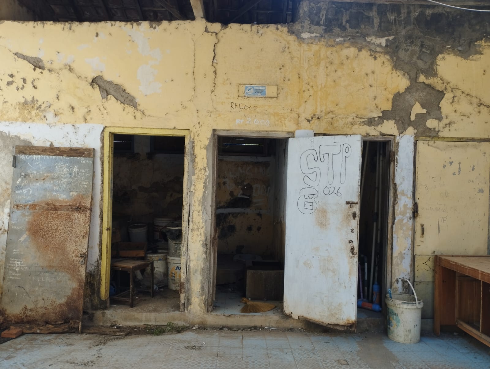10x Toilet-Bathrooms for a Middle school in Pagerbarang, Central Java